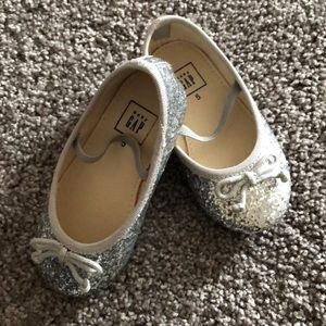 Barely worn Baby Gap Silver ballet flats
